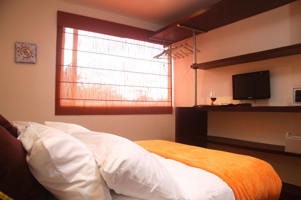 6 Suites Hotel Bogota Exterior photo